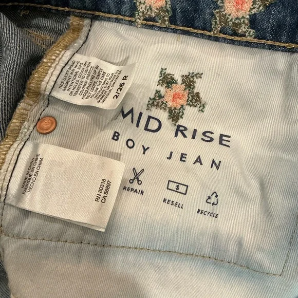 LUCKY BRAND Nebula Embroidered Mid Rise Boyfriend Jeans - Picture 4 of 4